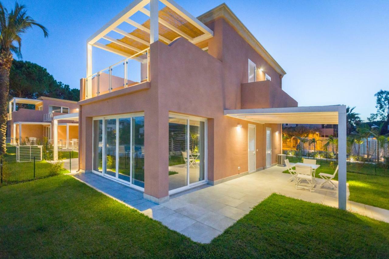 Residence Delfino, Portorosa Furnari Exterior foto