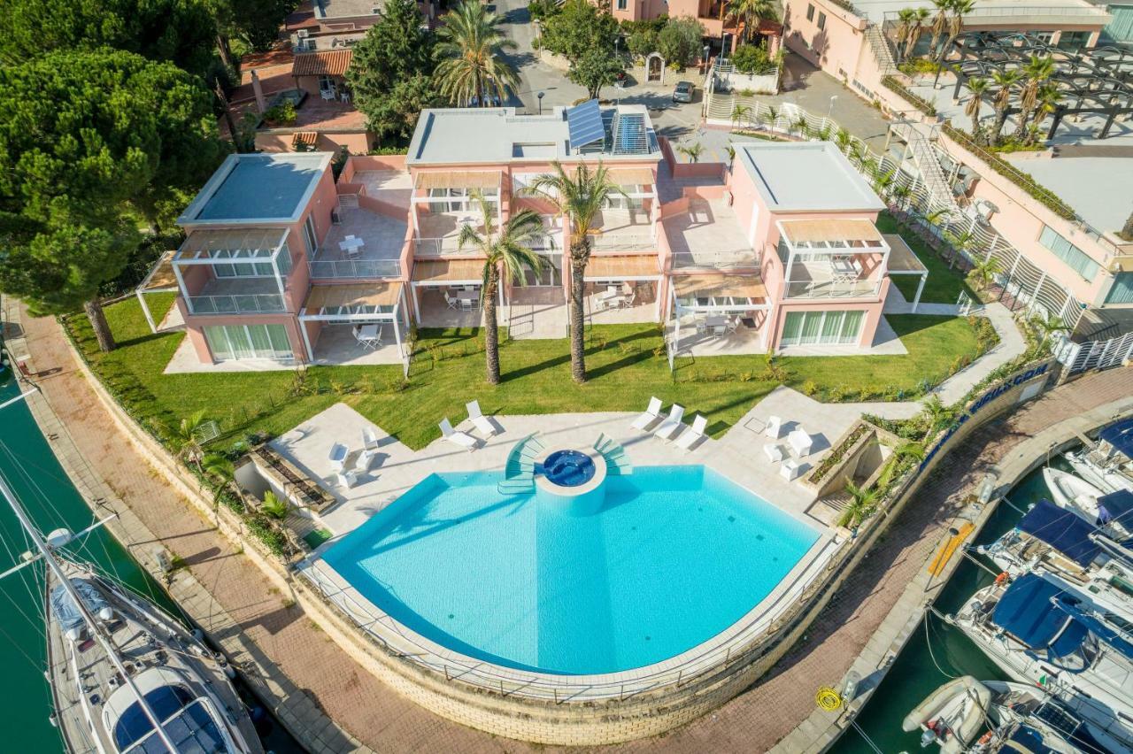 Residence Delfino, Portorosa Furnari Exterior foto