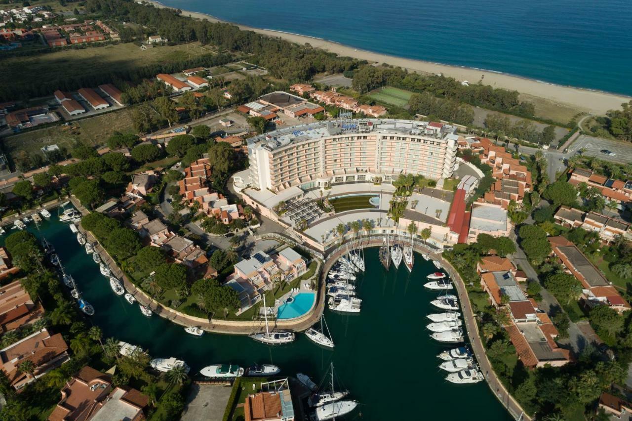Residence Delfino, Portorosa Furnari Exterior foto