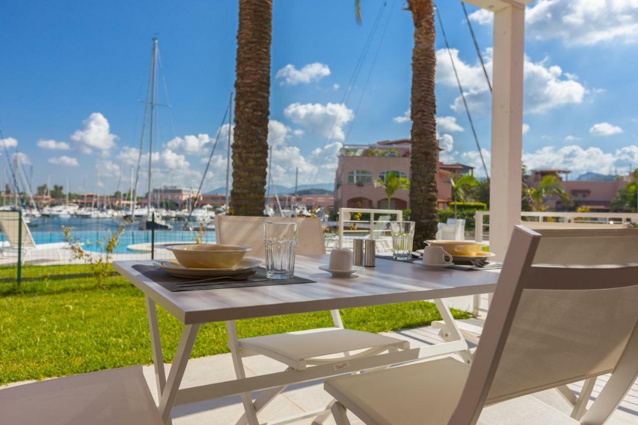 Residence Delfino, Portorosa Furnari Exterior foto